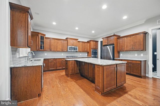 41921 PADDOCK GATE PL, Ashburn, VA 20148