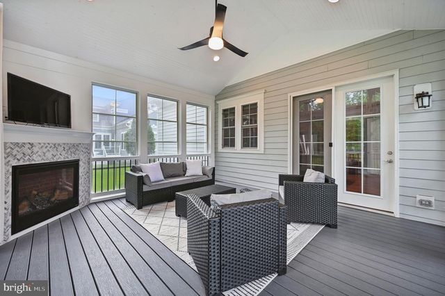 41921 PADDOCK GATE PL, Ashburn, VA 20148