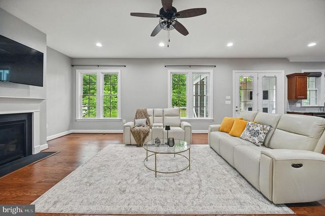 41921 PADDOCK GATE PL, Ashburn, VA 20148