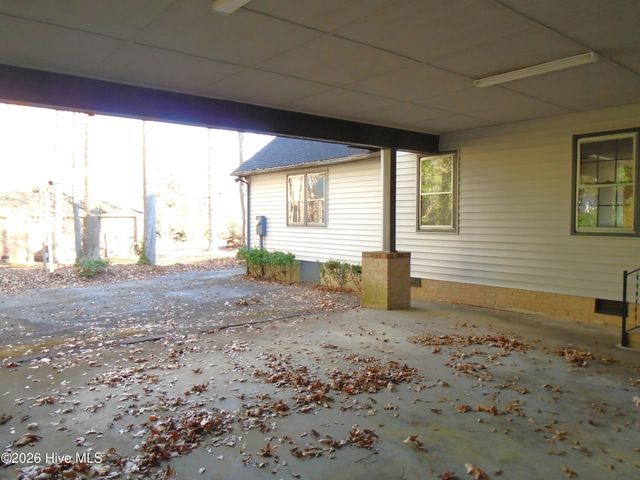 200 Stonybrook Road, Rocky Mount, NC 27804