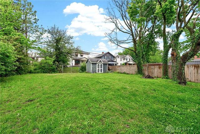 1321 Amherst Place, Dayton, OH 45406
