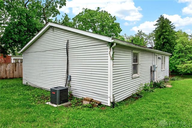 1321 Amherst Place, Dayton, OH 45406