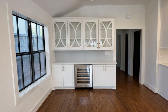 1402 Richelieu Lane, Houston, TX 77018