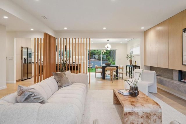 2117 Los Altos Drive, San Mateo, CA 94402