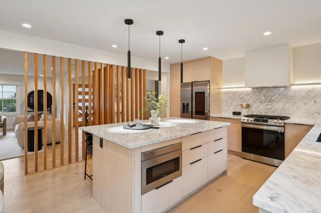 2117 Los Altos Drive, San Mateo, CA 94402
