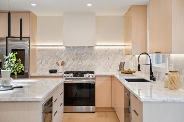 2117 Los Altos Drive, San Mateo, CA 94402