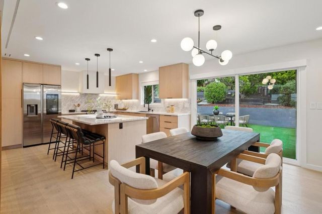 2117 Los Altos Drive, San Mateo, CA 94402