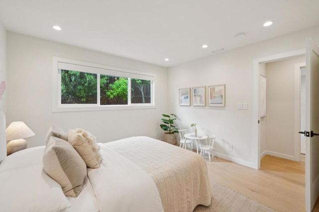 2117 Los Altos Drive, San Mateo, CA 94402