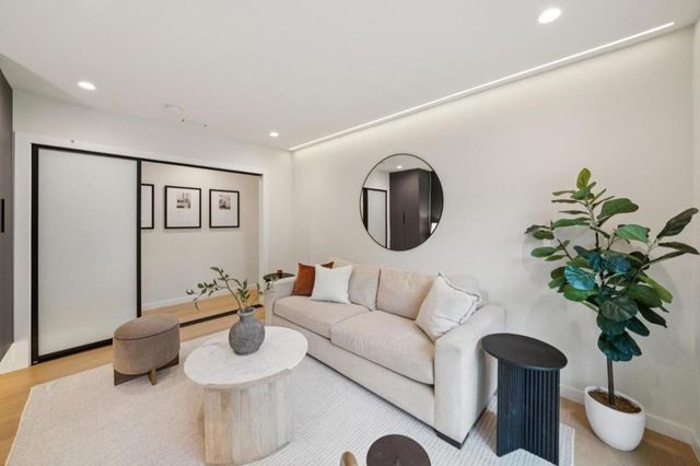 2117 Los Altos Drive, San Mateo, CA 94402