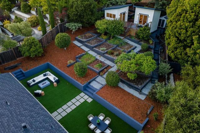2117 Los Altos Drive, San Mateo, CA 94402