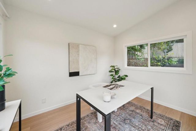 2117 Los Altos Drive, San Mateo, CA 94402