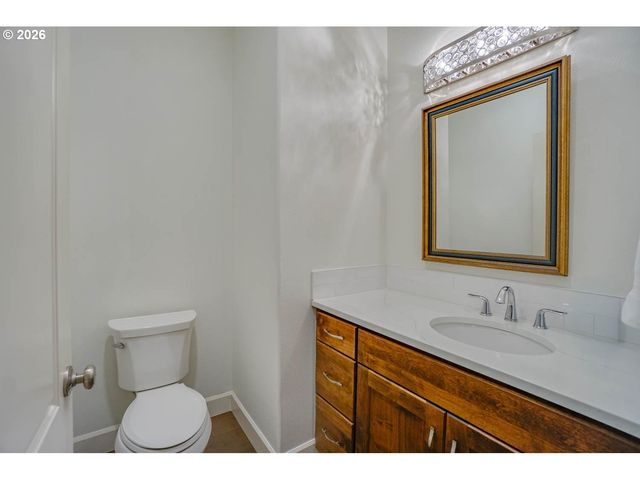 10610 Nw 32ND Pl, Vancouver, WA 98685