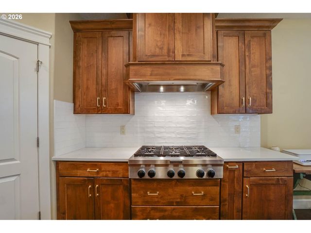 10610 Nw 32ND Pl, Vancouver, WA 98685