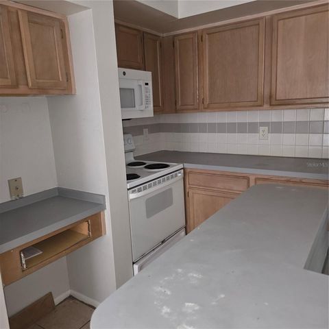 490 N PIN OAK PLACE 212, Longwood, FL 32779