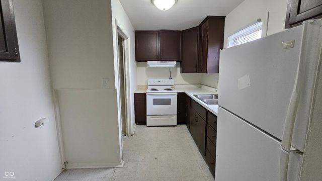 8254 Meadowlark Drive, Indianapolis, IN 46226