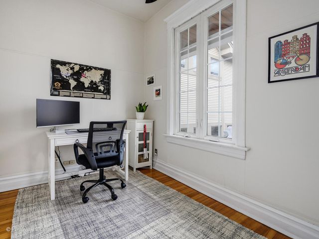 3034 N Greenview Avenue, Chicago, IL 60657