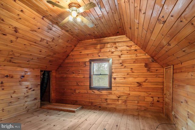 230 LAUREL RUN RD, Dillsburg, PA 17019