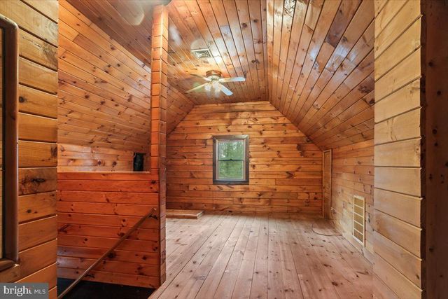 230 LAUREL RUN RD, Dillsburg, PA 17019