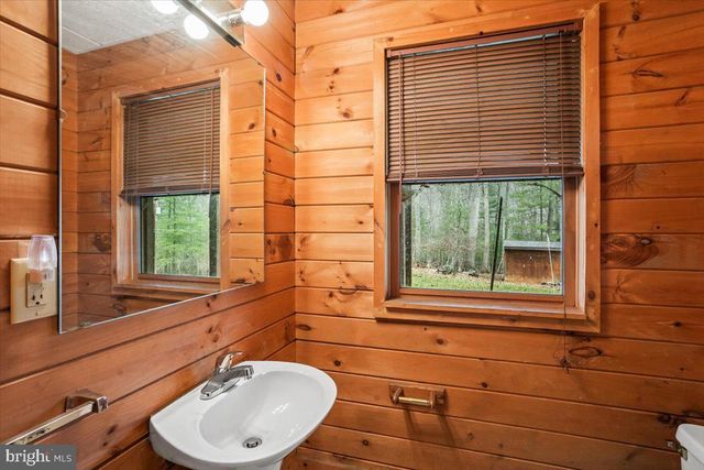 230 LAUREL RUN RD, Dillsburg, PA 17019