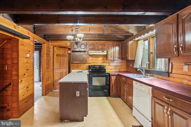 230 LAUREL RUN RD, Dillsburg, PA 17019