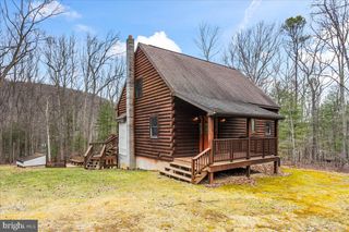 230 LAUREL RUN RD, Dillsburg, PA 17019