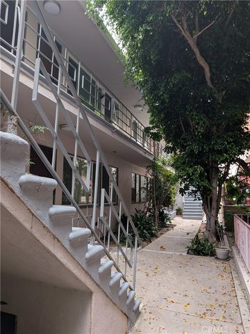 1019 6th Street 8, Santa Monica, CA 90403