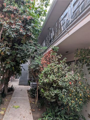 1019 6th Street 8, Santa Monica, CA 90403