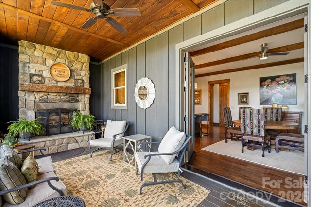 28 Gracie Lane, Weaverville, NC 28787
