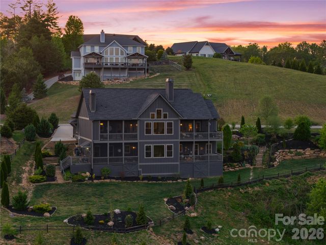 28 Gracie Lane, Weaverville, NC 28787