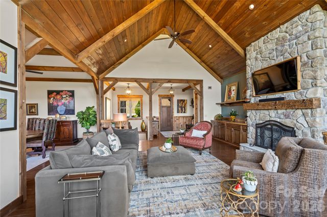 28 Gracie Lane, Weaverville, NC 28787