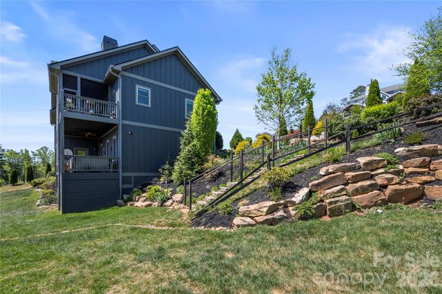 28 Gracie Lane, Weaverville, NC 28787