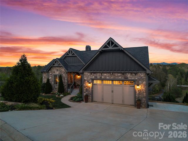 28 Gracie Lane, Weaverville, NC 28787