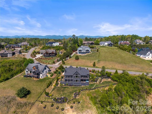 28 Gracie Lane, Weaverville, NC 28787