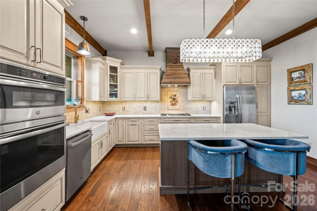 28 Gracie Lane, Weaverville, NC 28787