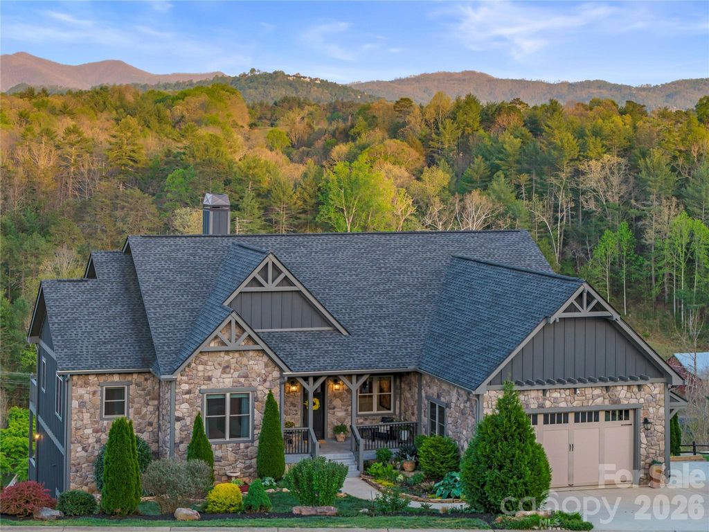 28 Gracie Lane, Weaverville, NC 28787