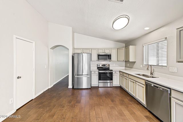 10238 W HESS Street, Tolleson, AZ 85353