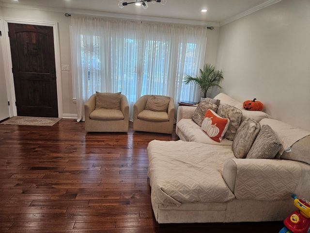 614 Forest Road, La Grange Park, IL 60526