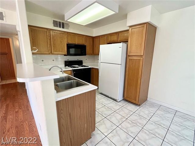 3101 Casey Drive 201, Las Vegas, NV 89120