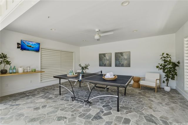 5872 Haleola Street, Honolulu, HI 96821