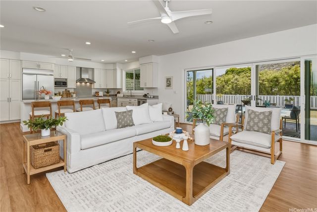 5872 Haleola Street, Honolulu, HI 96821