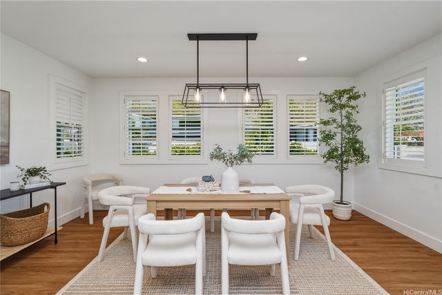 5872 Haleola Street, Honolulu, HI 96821