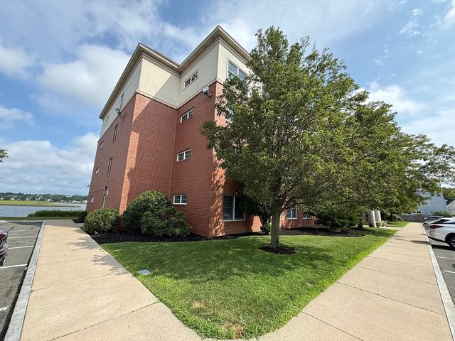 20 Heaths Ct 401, Lynn, MA 01905