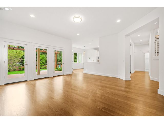 9935 Sw 52ND Ave, Portland, OR 97219