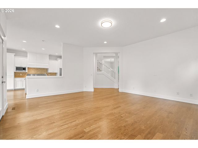 9935 Sw 52ND Ave, Portland, OR 97219