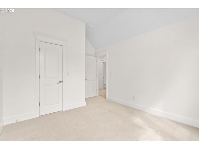 9935 Sw 52ND Ave, Portland, OR 97219