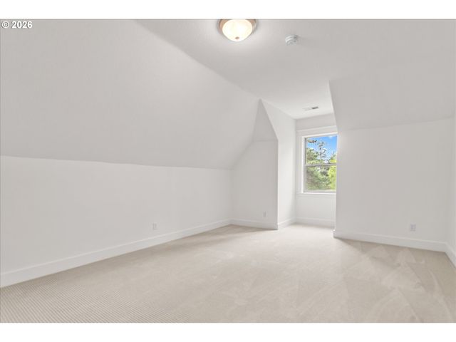 9935 Sw 52ND Ave, Portland, OR 97219
