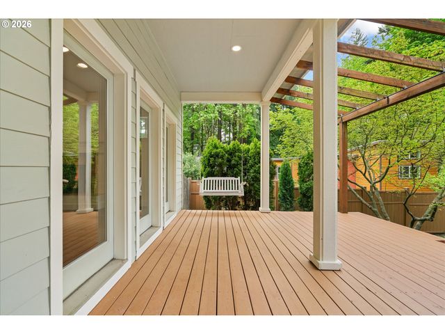 9935 Sw 52ND Ave, Portland, OR 97219