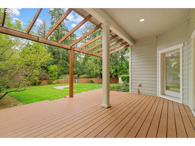 9935 Sw 52ND Ave, Portland, OR 97219