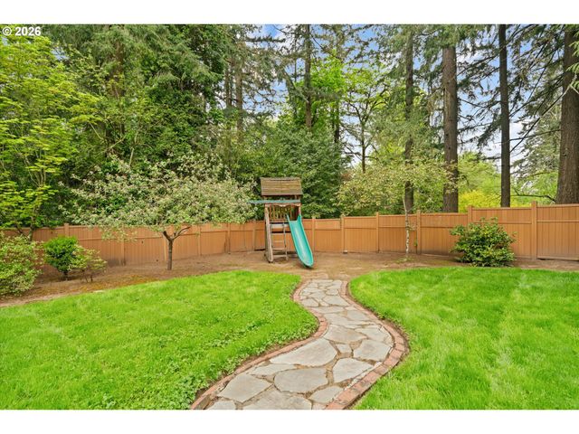 9935 Sw 52ND Ave, Portland, OR 97219
