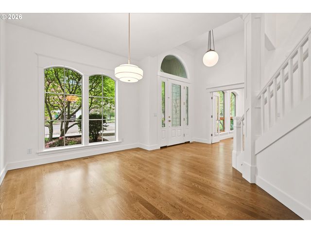 9935 Sw 52ND Ave, Portland, OR 97219